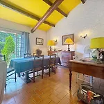 Pavillon Galiote -2 Chambres- Jardin 80 M² - Park Hébergement de vacances Fréjus